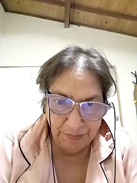 Snapshot of florecita69 chatting on October 30, 2025, 3:30 am florecita69 online show from October 30, 2025, 3:30 am