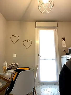 dann1111 online show from October 19, 2025, 9:43 am