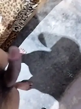 estuker22 online show from October 2, 2025, 6:31 am