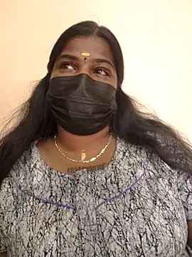 Snapshot of sulekha-mallu chatting on September 10, 2025, 3:28 am sulekha-mallu online show from September 10, 2025, 3:28 am