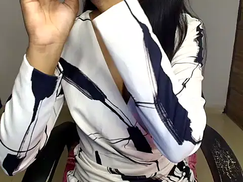 Snapshot of CUTE_princess_143 chatting on January 19, 2026, 2:54 pm CUTE princess 143 online show from January 19, 2026, 2:54 pm