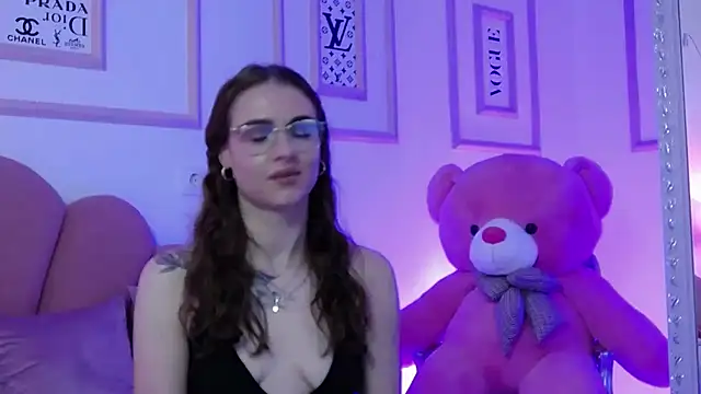 Abby  White online show from January 31, 2025, 11:24 pm