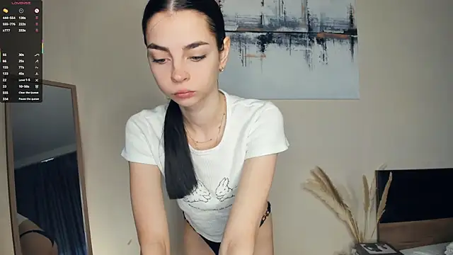 MaryJacksoon online show from May 23, 2026, 12:31 pm