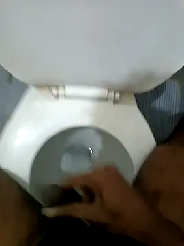 Snapshot of suckthedickk chatting on December 14, 2024, 6:20 pm suckthedickk online show from December 14, 2024, 6:20 pm