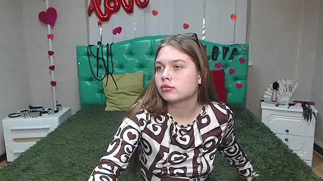 LaraPika online show from March 19, 2025, 3:19 pm