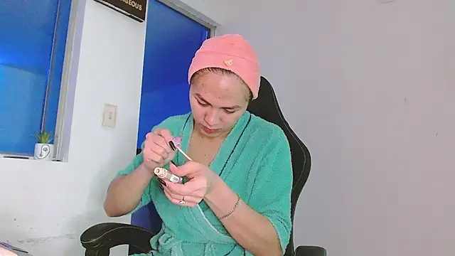 giuliana andrade online show from March 25, 2026, 12:16 am