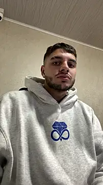 Amadeo Wild online show from September 23, 2025, 2:14 am