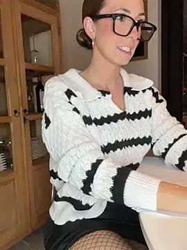 lola tentatiion online show from February 6, 2025, 8:34 pm