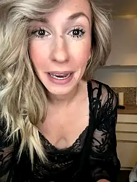 lola tentatiion online show from November 20, 2025, 8:14 am