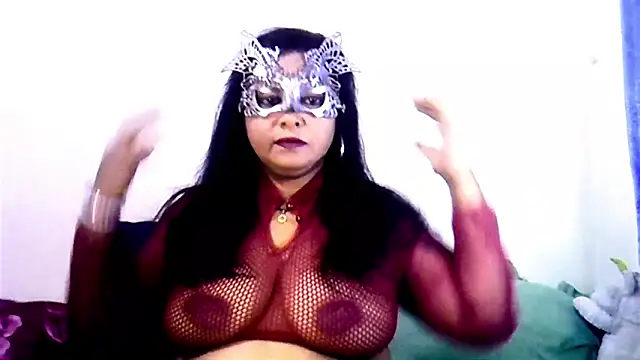 Snapshot of Mysterylady143 chatting on May 20, 2026, 6:14 pm Mysterylady143 online show from May 20, 2026, 6:14 pm