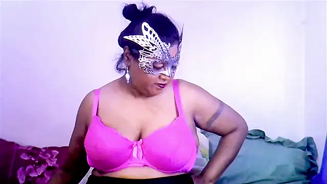 Mysterylady143 online show from July 9, 2026, 8:18 am
