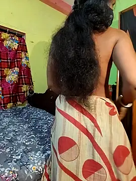 indiancouple09 online show from April 19, 2026, 11:07 pm