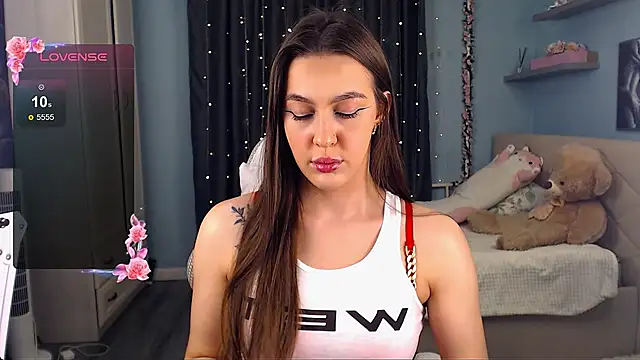 Snapshot of Doll_Jasmine_ chatting on November 8, 2025, 9:46 pm Doll Jasmine online show from November 8, 2025, 9:46 pm