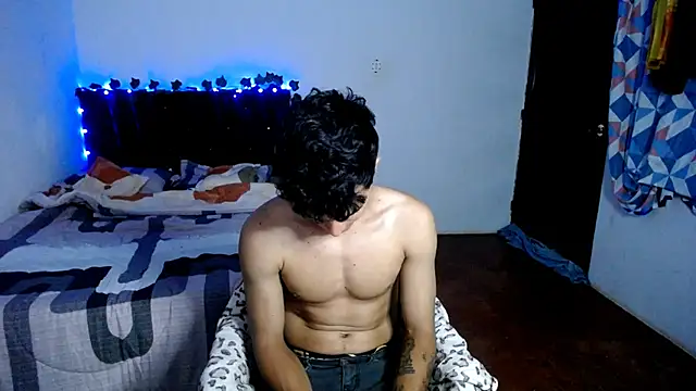 Snapshot of freddy_romas chatting on September 25, 2025, 2:37 am freddy romas online show from September 25, 2025, 2:37 am