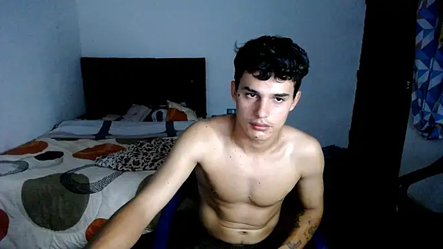 Snapshot of freddy_romas chatting on October 2, 2025, 1:56 am freddy romas online show from October 2, 2025, 1:56 am