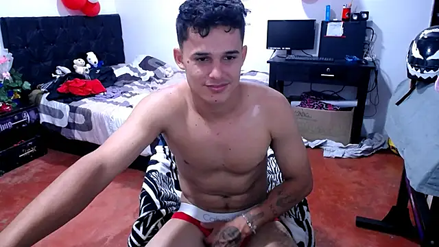 Snapshot of freddy_romas chatting on May 16, 2026, 12:40 am freddy romas online show from May 16, 2026, 12:40 am