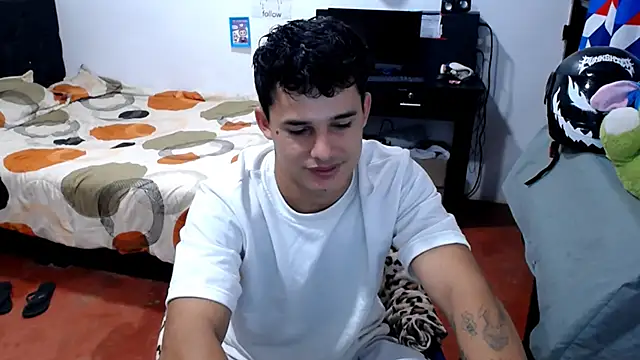 Snapshot of freddy_romas chatting on June 6, 2026, 5:50 pm freddy romas online show from June 6, 2026, 5:50 pm