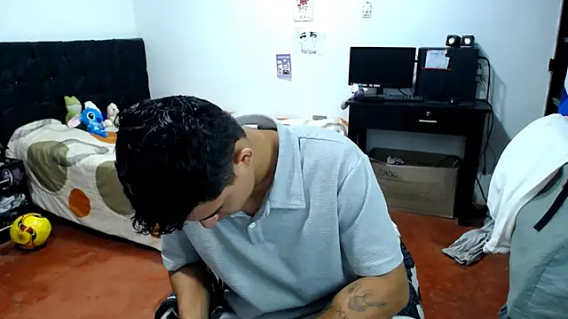 Snapshot of freddy_romas chatting on June 28, 2026, 2:01 pm freddy romas online show from June 28, 2026, 2:01 pm