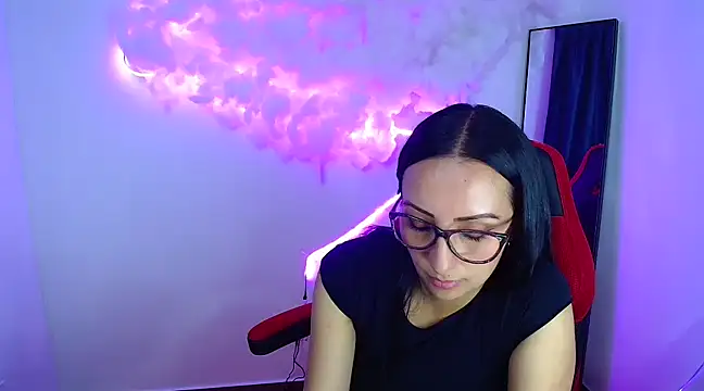 yaralyminjo2 online show from December 3, 2024, 2:05 pm