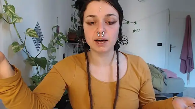 kinkyspirali online show from February 13, 2026, 3:08 pm