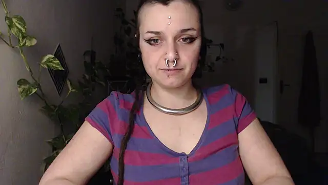 kinkyspirali online show from February 26, 2026, 6:18 pm