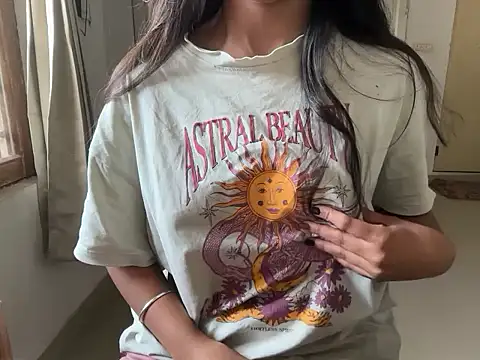 Snapshot of Pie066_ chatting on November 13, 2025, 9:30 am Pie066 online show from November 13, 2025, 9:30 am