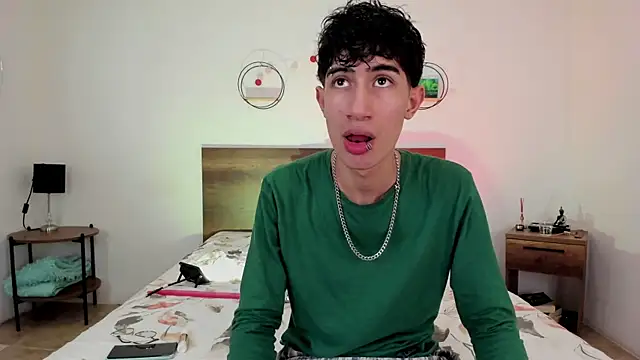 Snapshot of novaybrian chatting on December 6, 2024, 4:14 am novaybrian online show from December 6, 2024, 4:14 am