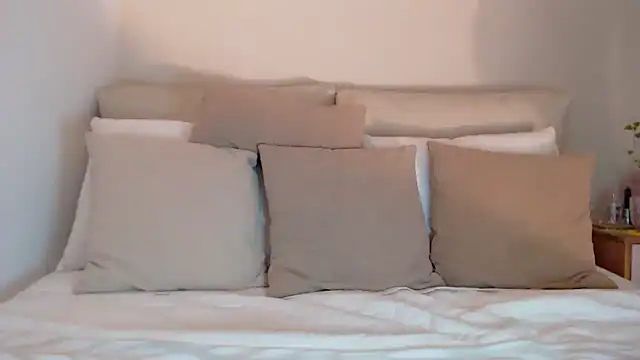 Snapshot of Gia_Ferh chatting on September 11, 2025, 1:49 am Gia Ferh online show from September 11, 2025, 1:49 am