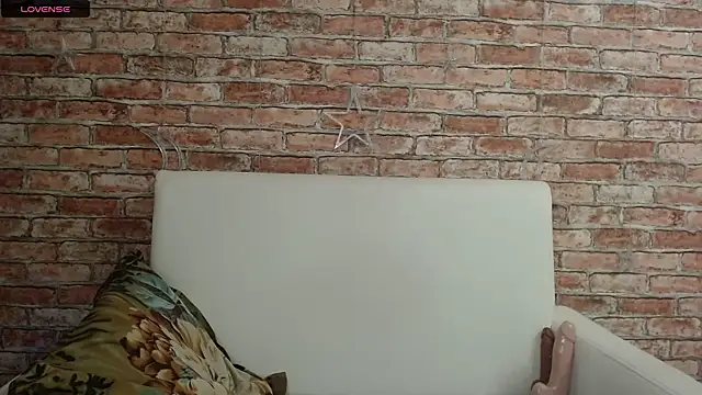 Stefania Star  online show from April 1, 2026, 1:06 am