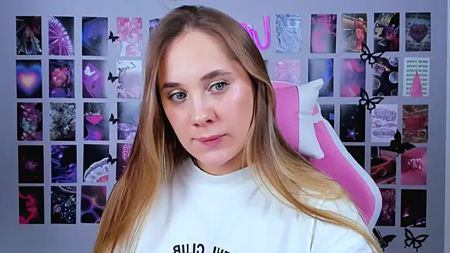 MiaMilas online show from February 6, 2025, 12:59 pm