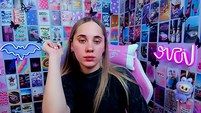 MiaMilas online show from February 19, 2026, 4:03 pm