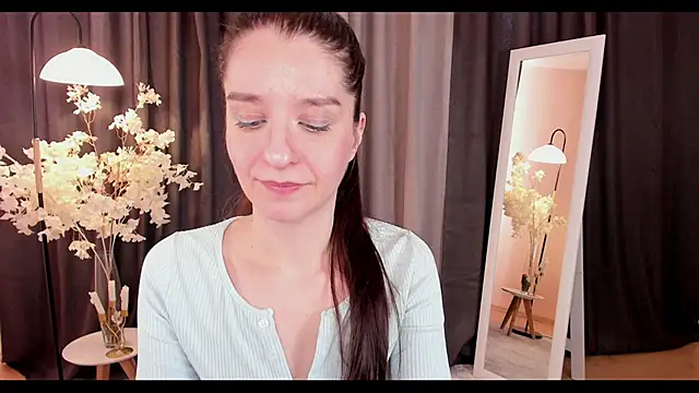 helentasty online show from February 6, 2025, 5:57 am