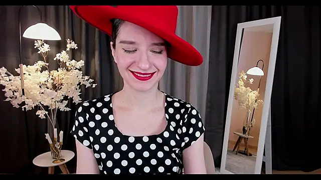 helentasty online show from February 7, 2025, 3:23 am