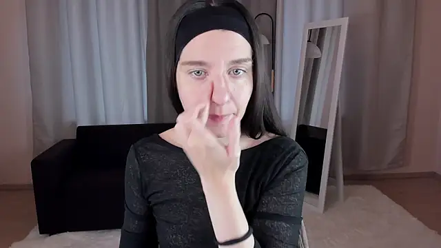 helentasty online show from September 13, 2025, 2:22 am