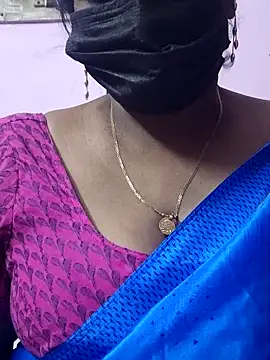 mallu-sumi online show from April 6, 2026, 6:09 pm