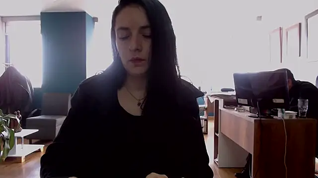 Snapshot of amellie_ros chatting on March 20, 2025, 2:42 pm amellie ros online show from March 20, 2025, 2:42 pm