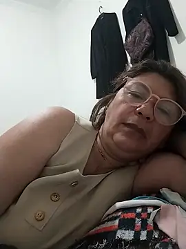 Aranza-Queen online show from November 2, 2025, 3:03 pm