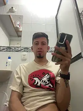 stivevv online show from April 12, 2026, 2:27 am