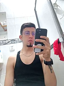 stivevv online show from April 16, 2026, 12:55 am