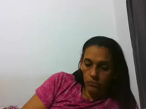 latinbrunettet online show from March 3, 2025, 12:37 pm