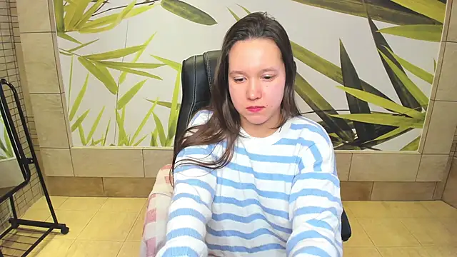 Mira Karter online show from December 8, 2024, 7:37 am