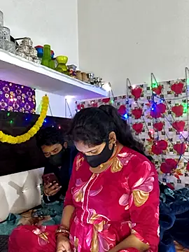 PeaCoooock online show from January 18, 2026, 5:06 pm