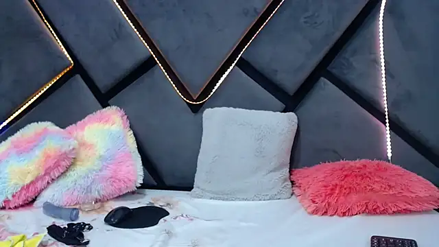 Snapshot of GabrielaDurann chatting on January 30, 2025, 10:30 pm GabrielaDurann online show from January 30, 2025, 10:30 pm