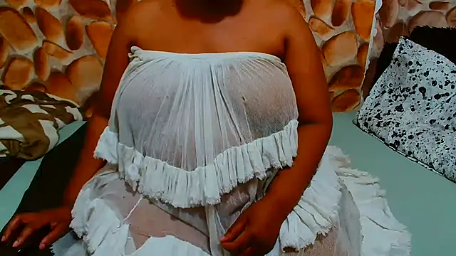 AfricanBigAssxx98 online show from September 13, 2025, 9:14 pm