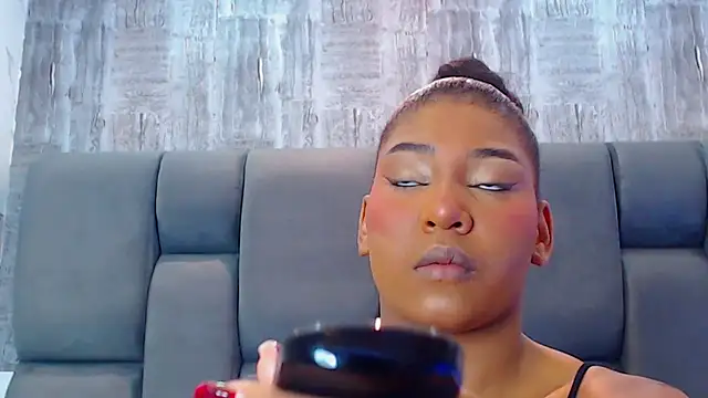 VanessaGlenn online show from September 8, 2025, 7:35 pm