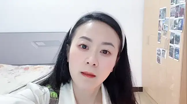 fanfan-FF online show from February 4, 2025, 12:22 pm