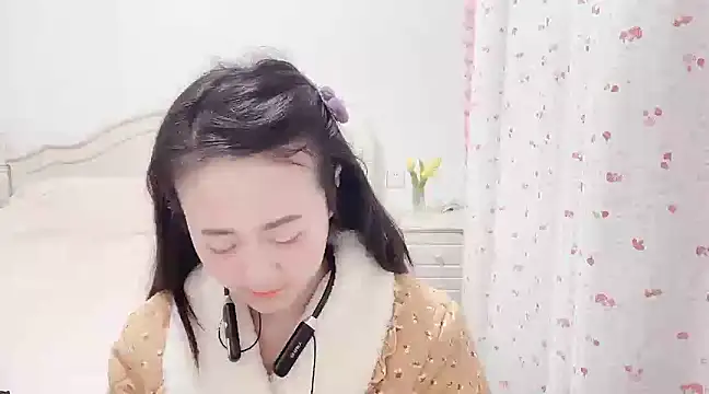 fanfan-FF online show from February 23, 2025, 1:24 am