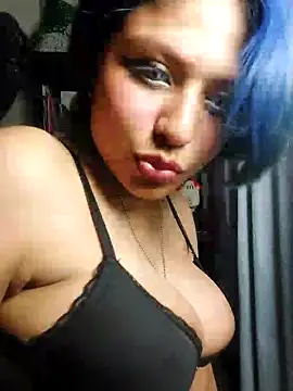 azulzulix online show from March 12, 2025, 2:20 am