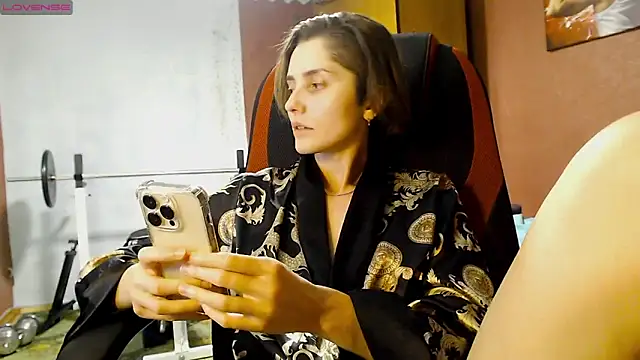 Snapshot of womanstrong78 chatting on January 5, 2025, 6:24 pm womanstrong78 online show from January 5, 2025, 6:24 pm