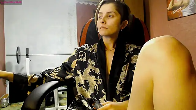 Snapshot of womanstrong78 chatting on January 6, 2025, 4:02 pm womanstrong78 online show from January 6, 2025, 4:02 pm